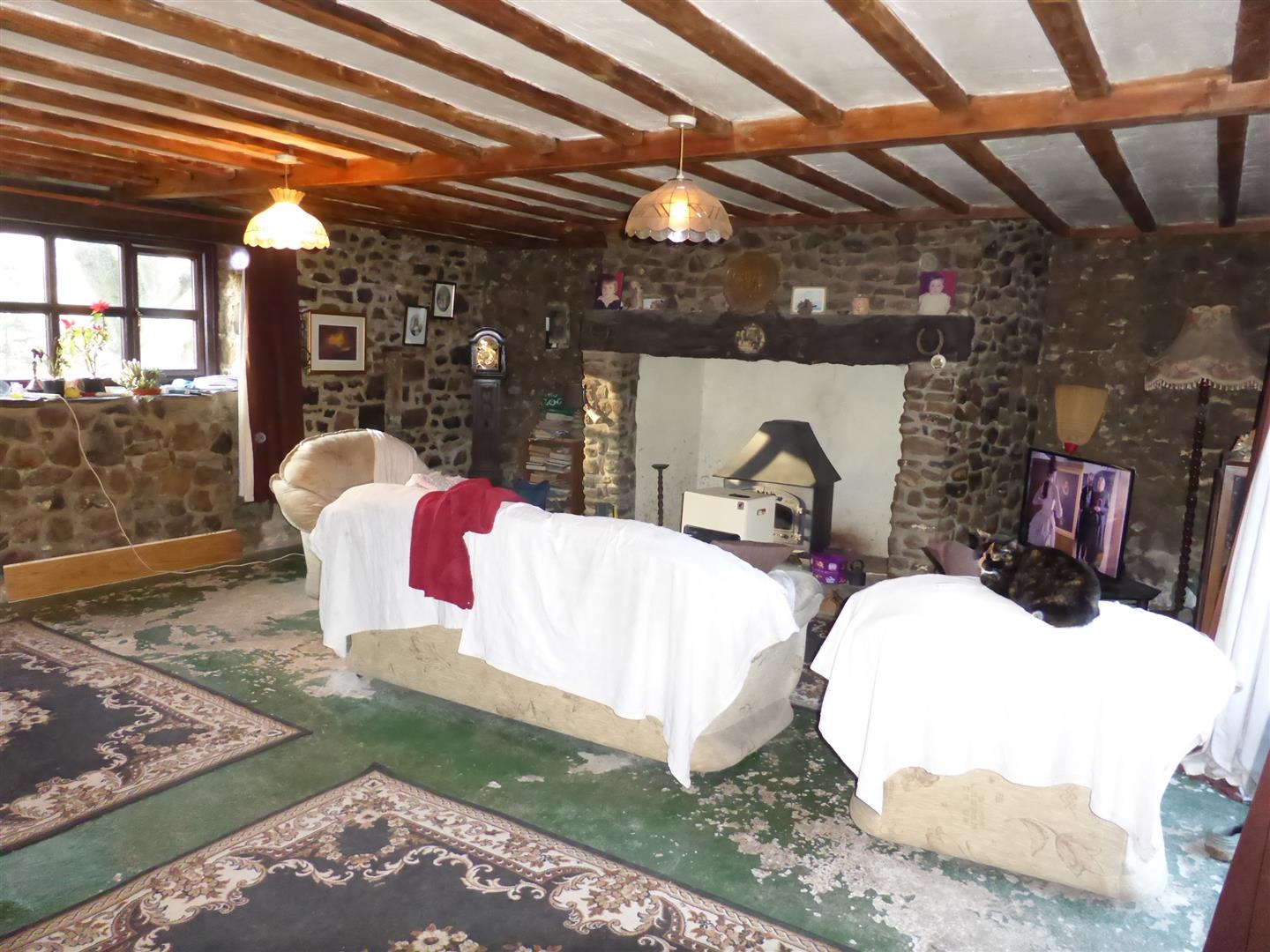 SITTING ROOM